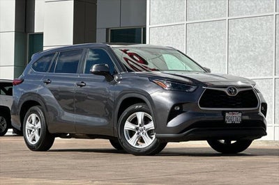 2023 Toyota Highlander LE