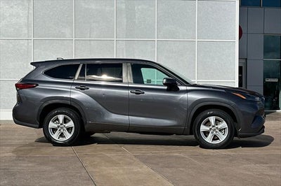 2023 Toyota Highlander LE