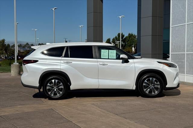 2026 Toyota Highlander XLE