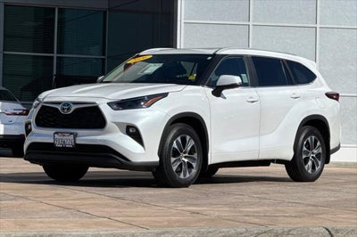 2026 Toyota Highlander XLE