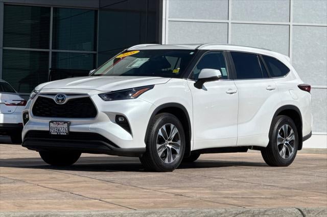 2026 Toyota Highlander XLE
