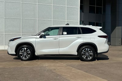 2026 Toyota Highlander XLE