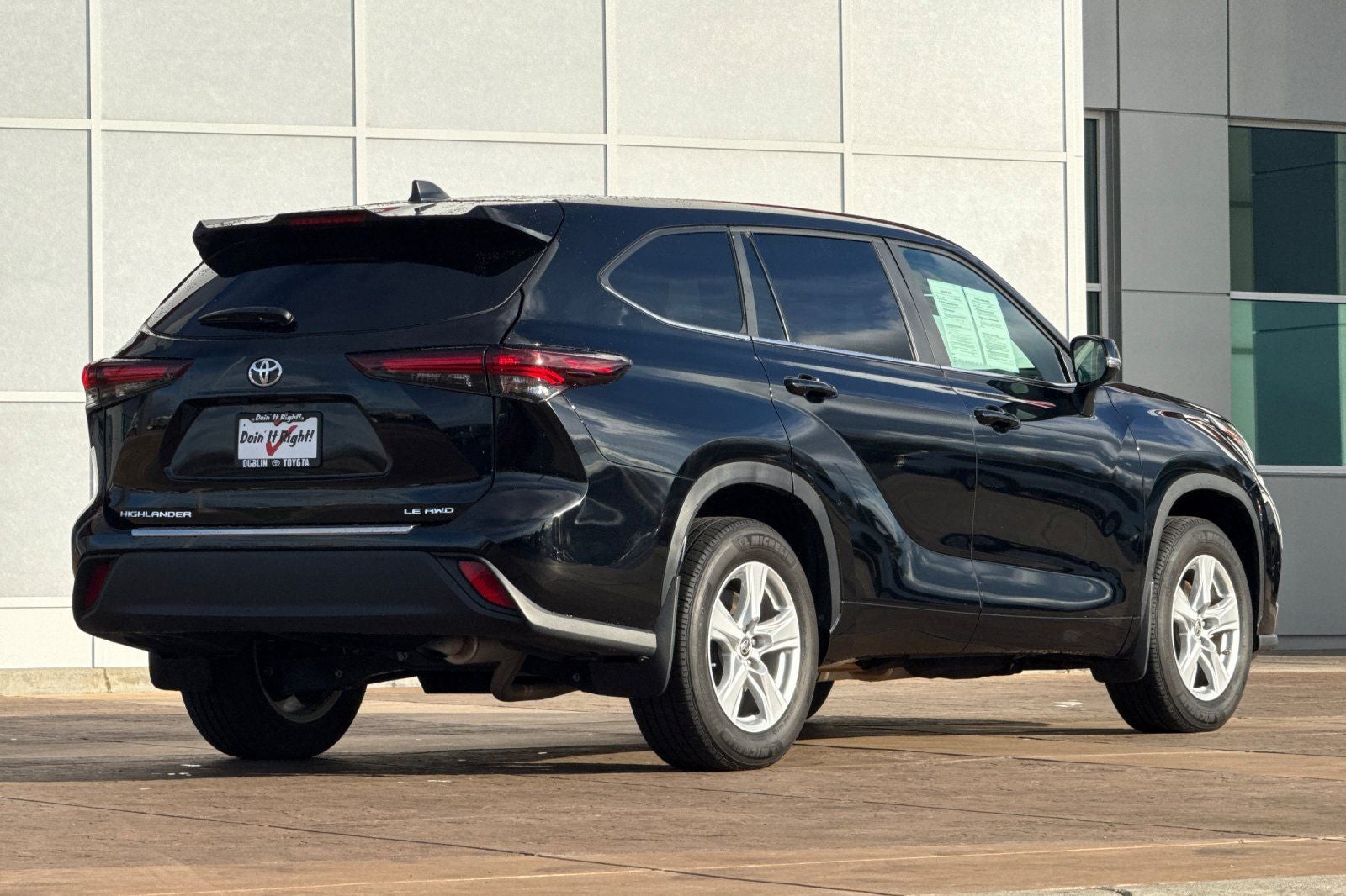 2024 Toyota Highlander LE