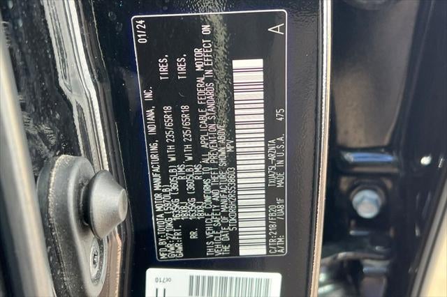 2024 Toyota Highlander LE