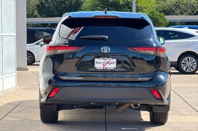 2024 Toyota Highlander LE