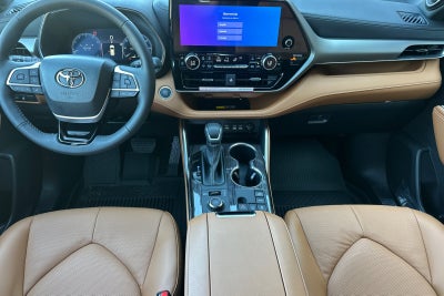 2026 Toyota Highlander Platinum