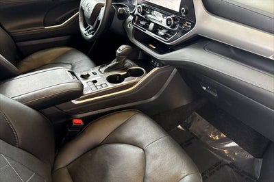 2024 Toyota Highlander Platinum