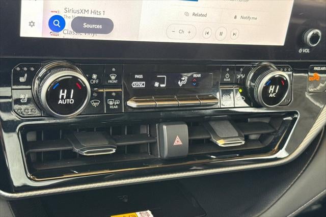 2024 Toyota Highlander Platinum