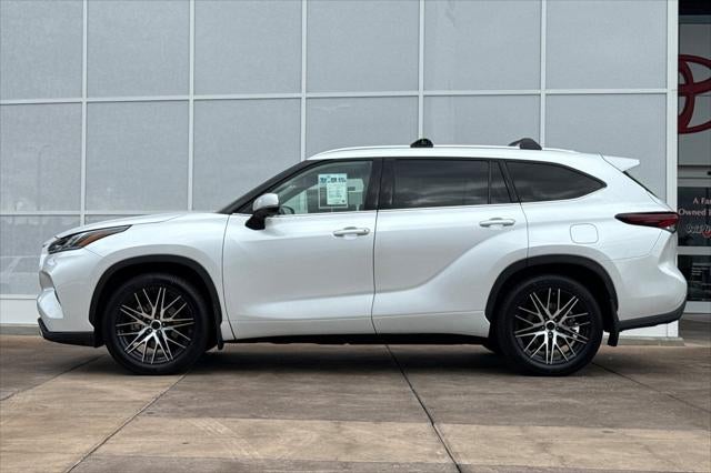 2024 Toyota Highlander Platinum