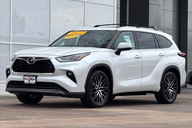 2024 Toyota Highlander Platinum