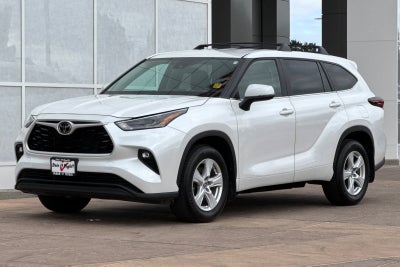 2024 Toyota Highlander LE