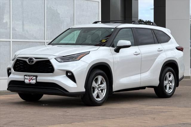 2024 Toyota Highlander LE