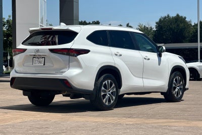 2025 Toyota Highlander XLE