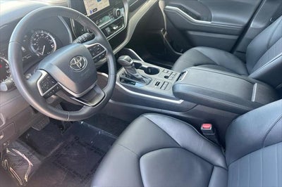 2025 Toyota Highlander XLE