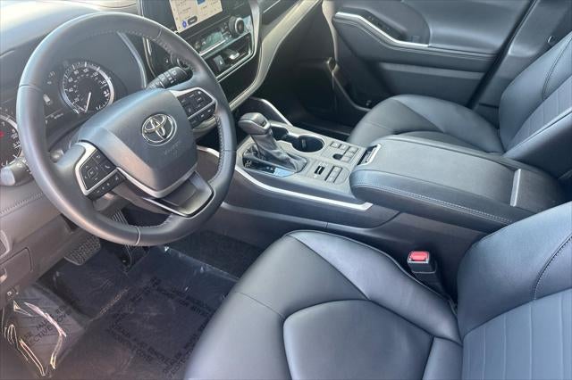 2025 Toyota Highlander XLE