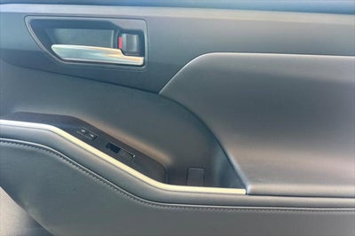 2025 Toyota Highlander XLE
