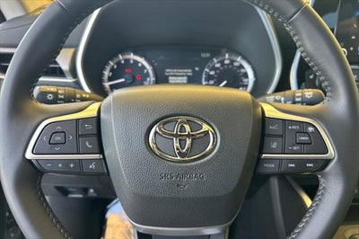 2025 Toyota Highlander XLE