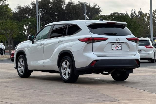 2023 Toyota Highlander LE