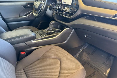 2024 Toyota Highlander LE