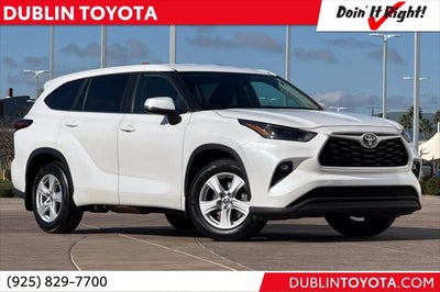 2024 Toyota Highlander LE