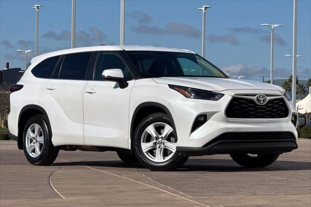 2024 Toyota Highlander LE