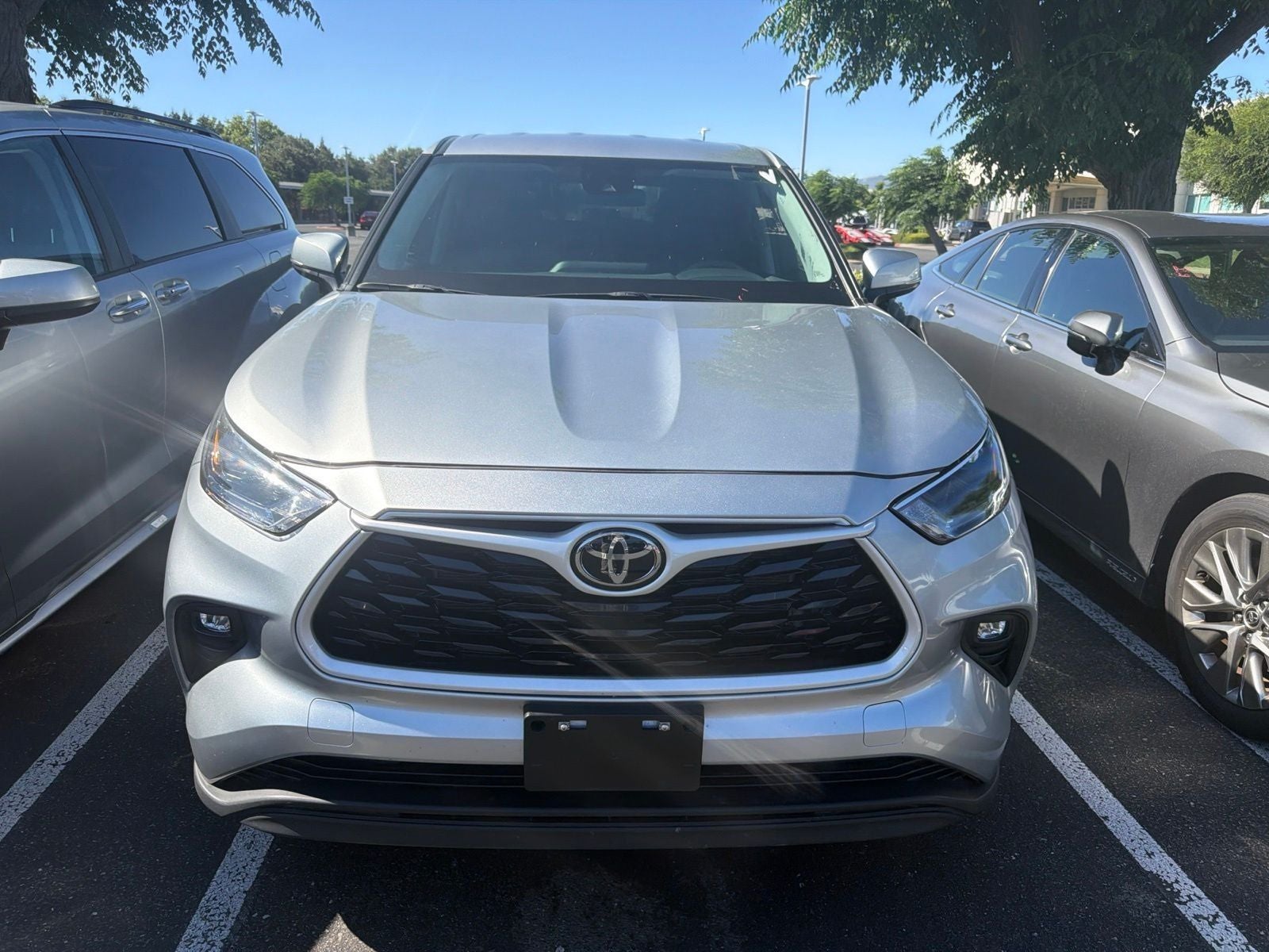 2025 Toyota Highlander LE