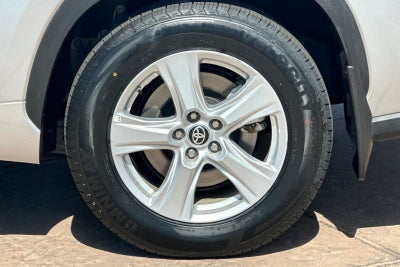 2025 Toyota Highlander LE