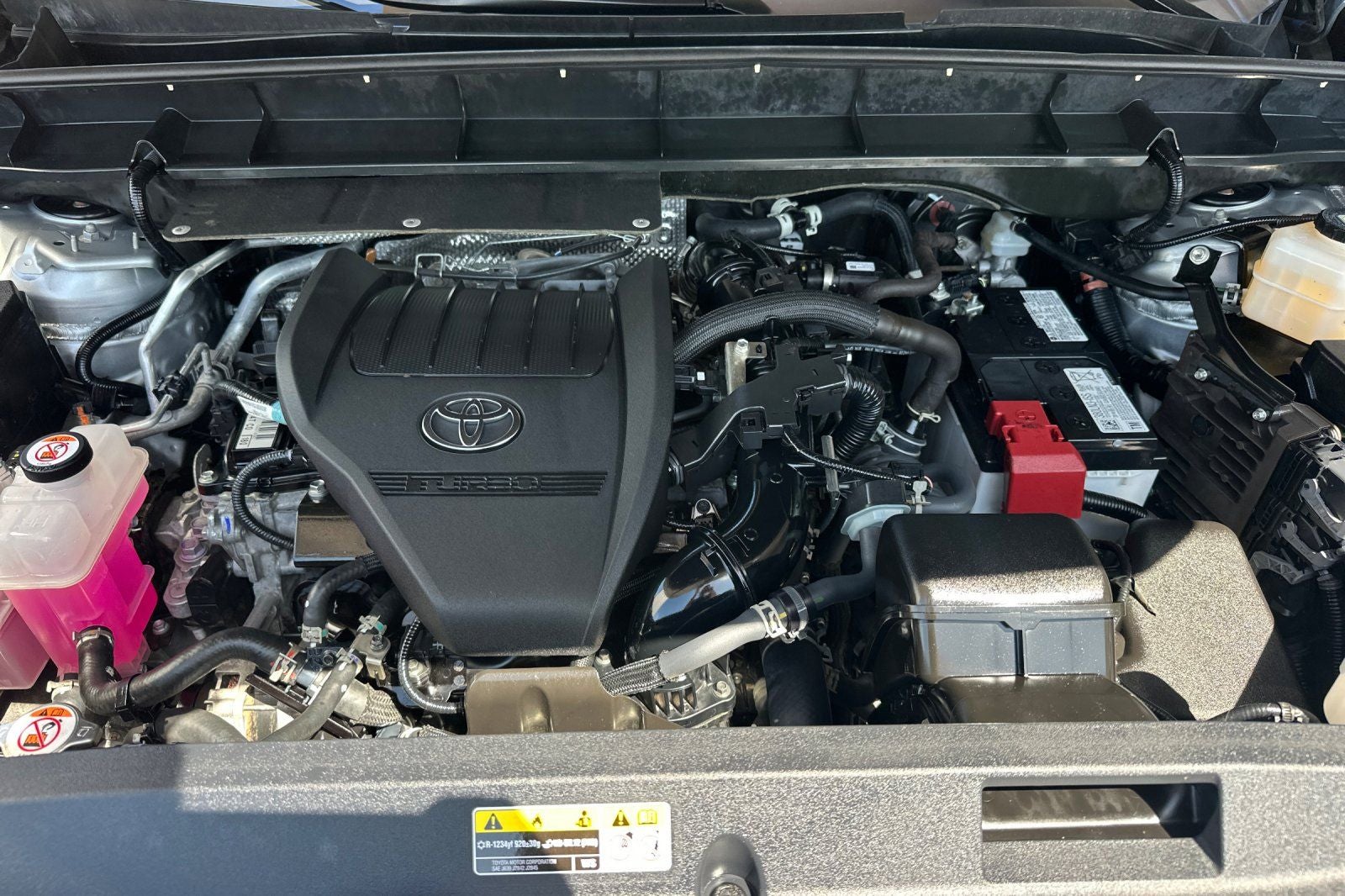 2025 Toyota Highlander LE