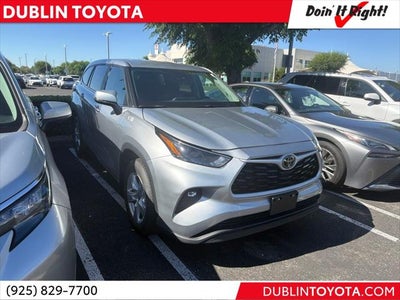 2025 Toyota Highlander LE