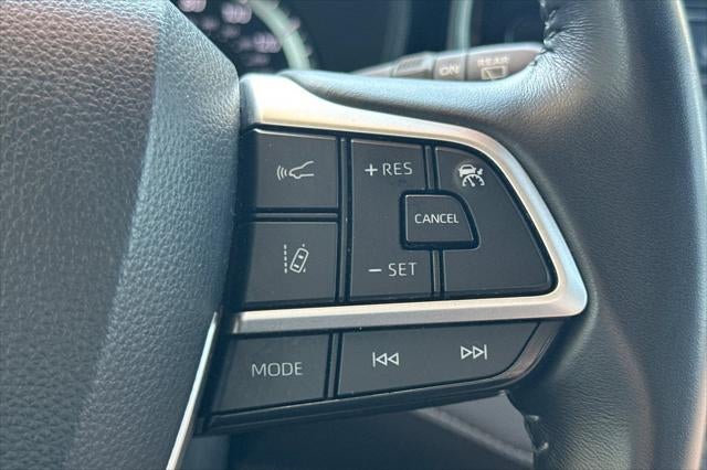 2025 Toyota Highlander LE