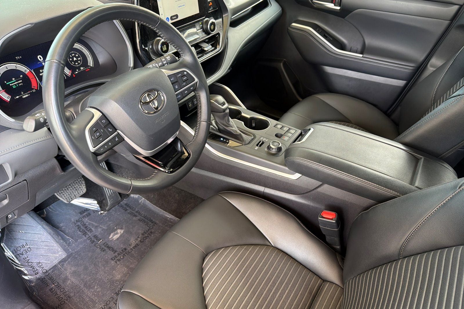 2025 Toyota Highlander XSE