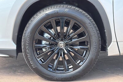 2025 Toyota Highlander XSE
