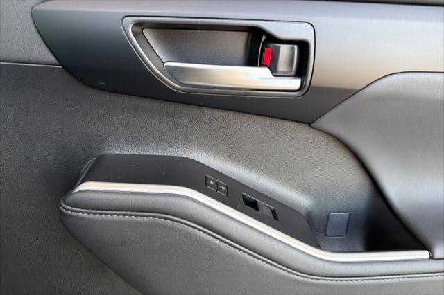 2025 Toyota Highlander XSE