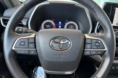 2025 Toyota Highlander XSE