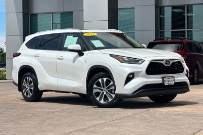 2023 Toyota Highlander XLE