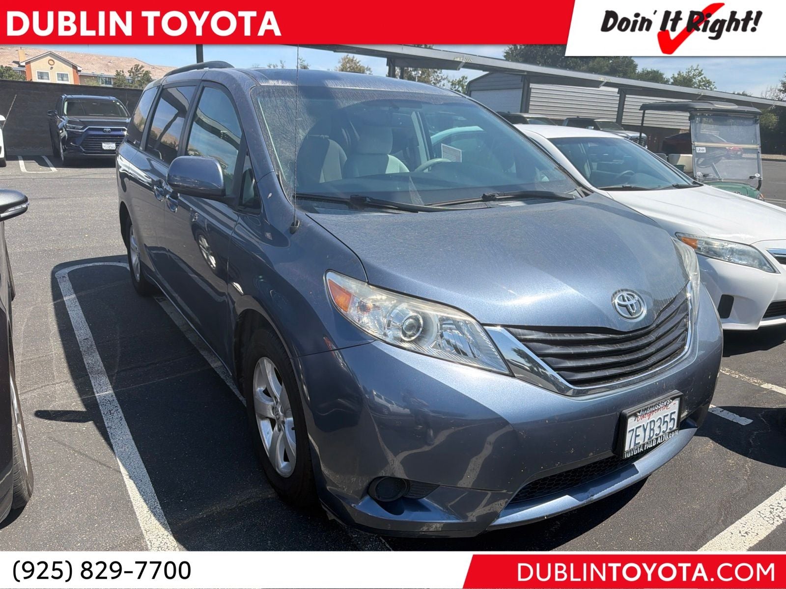 2014 Toyota Sienna LE 8 Passenger