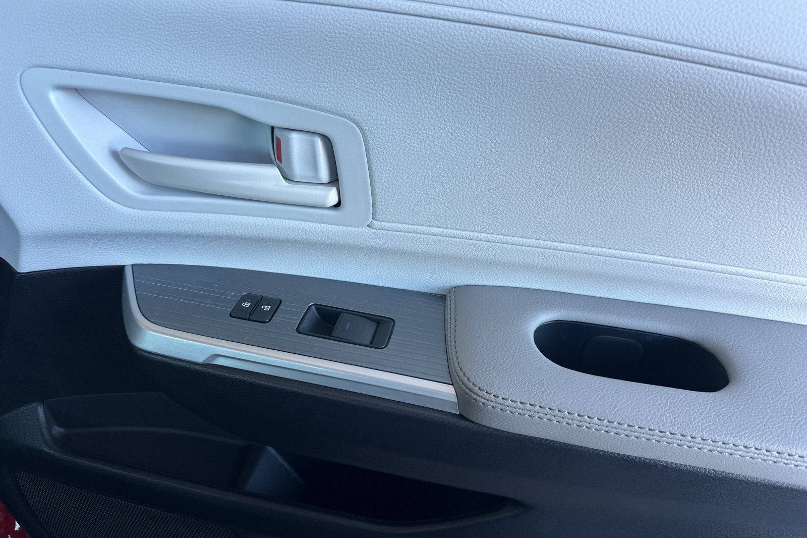 2025 Toyota Sienna LE 8 Passenger