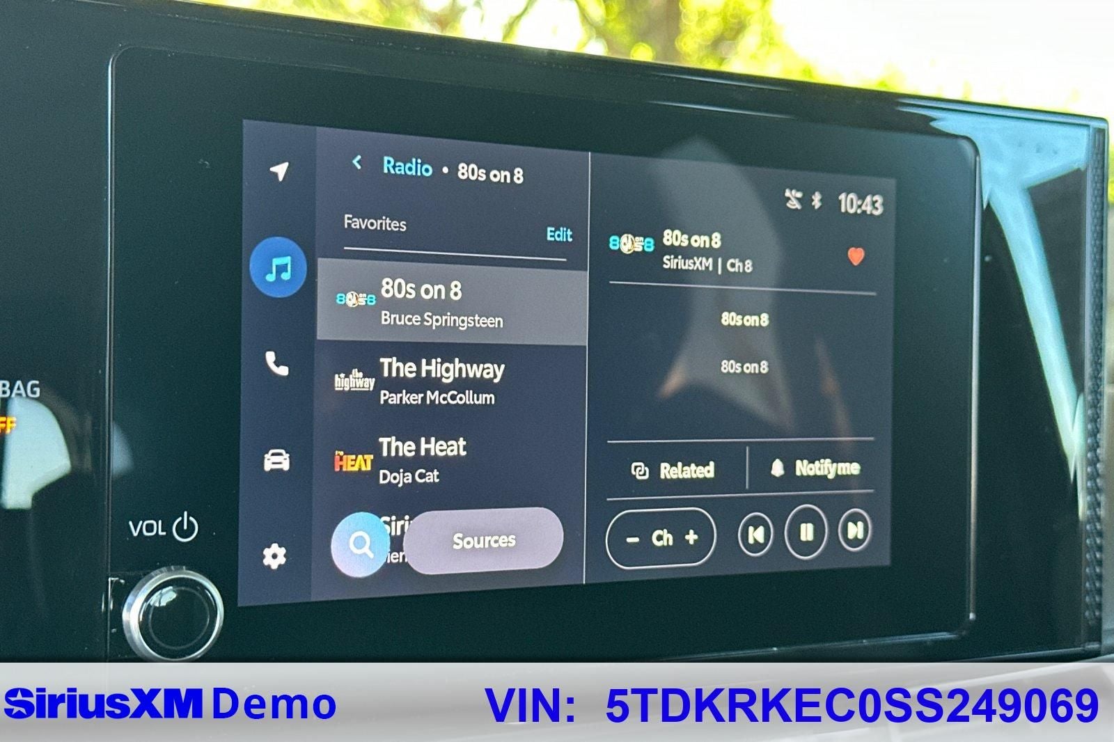 2025 Toyota Sienna LE 8 Passenger