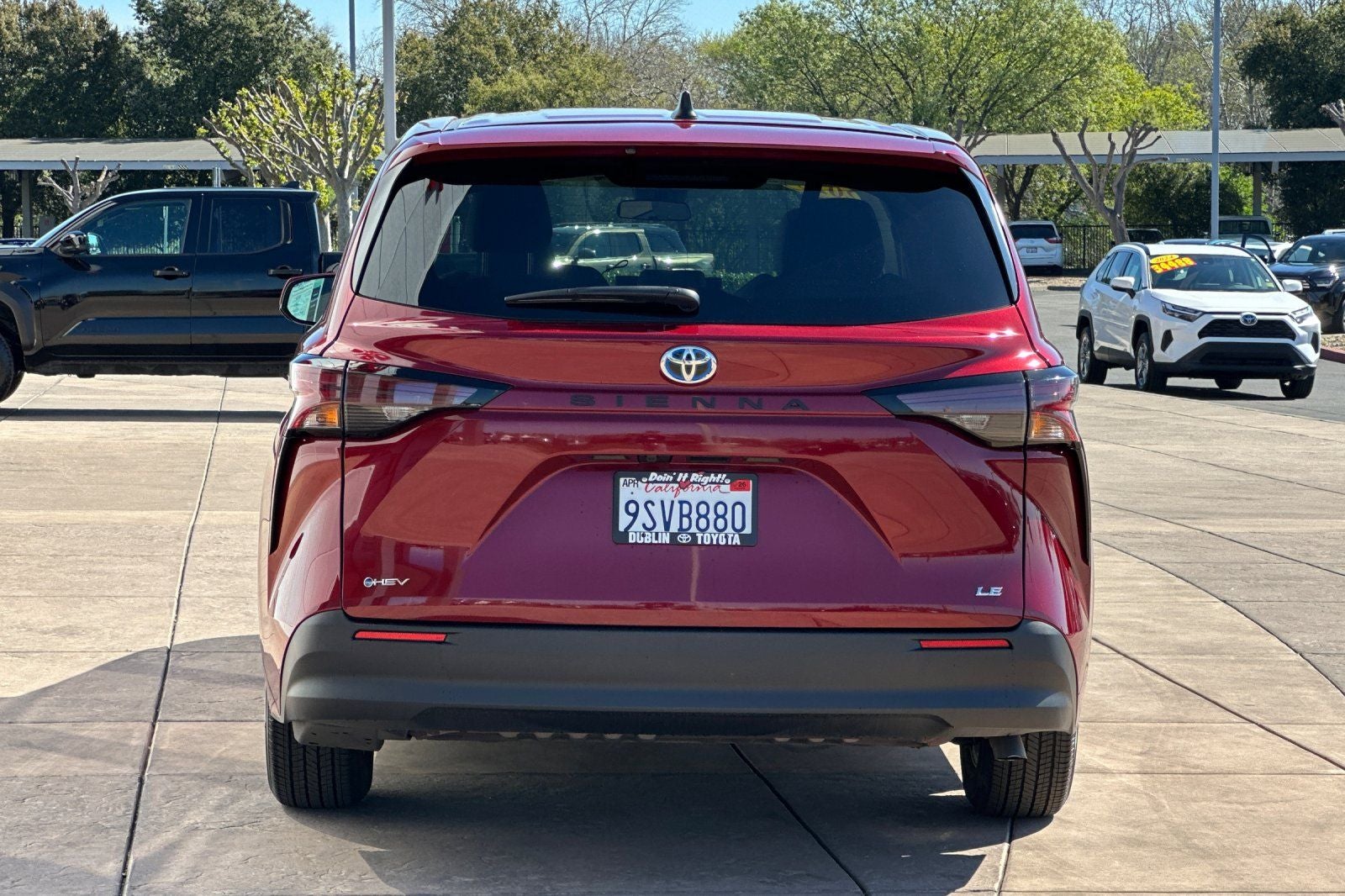 2025 Toyota Sienna LE 8 Passenger