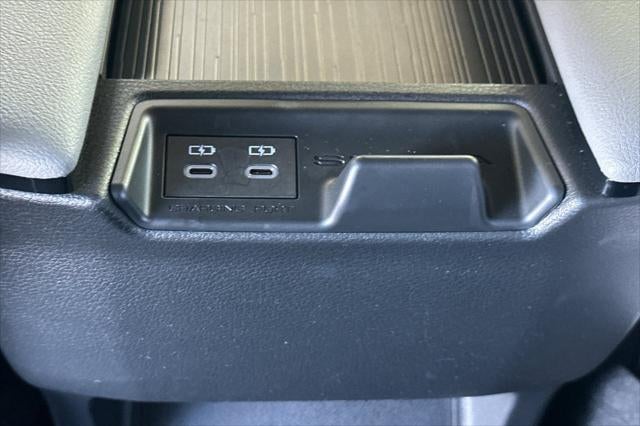 2025 Toyota Sienna LE 8 Passenger