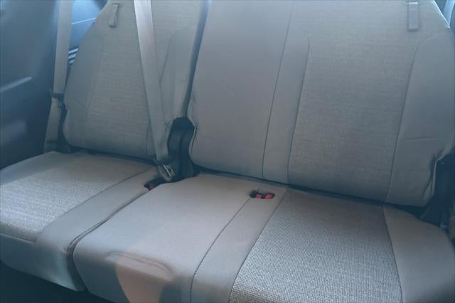 2025 Toyota Sienna LE 8 Passenger