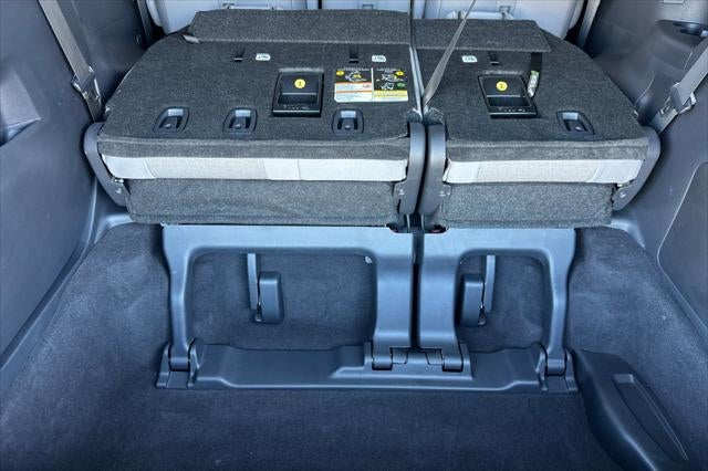 2025 Toyota Sienna LE 8 Passenger