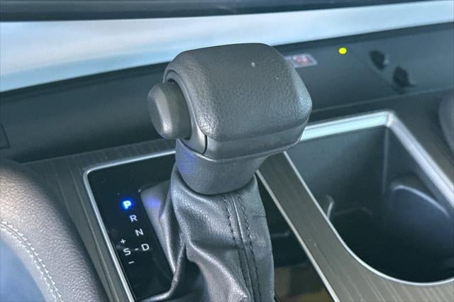2025 Toyota Sienna LE 8 Passenger