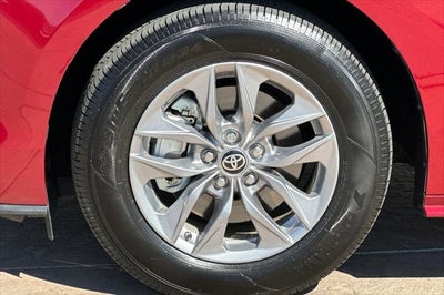 2025 Toyota Sienna LE 8 Passenger