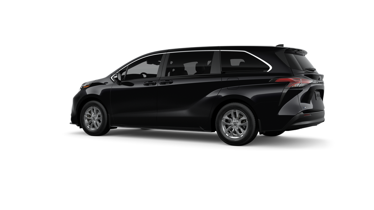 2026 Toyota Sienna LE 8 Passenger