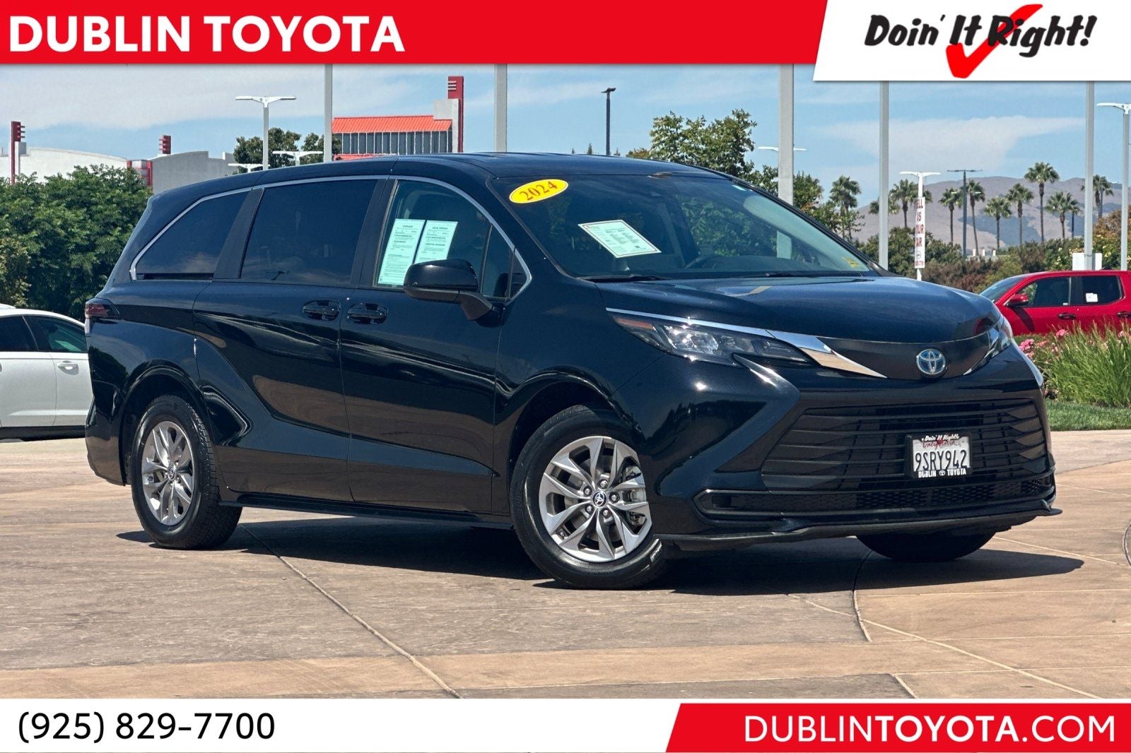 2024 Toyota Sienna LE 8 Passenger
