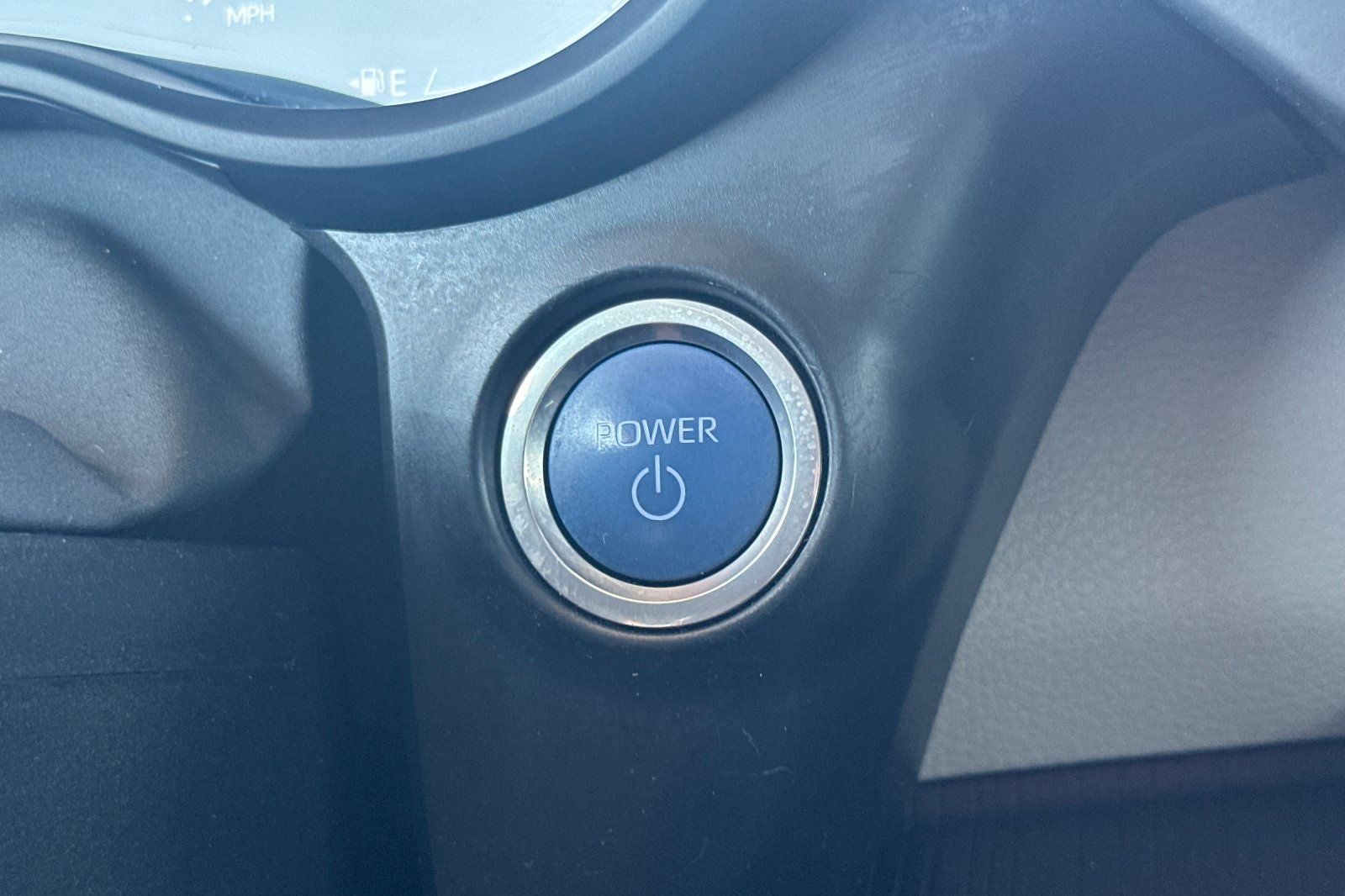 2024 Toyota Sienna LE 8 Passenger