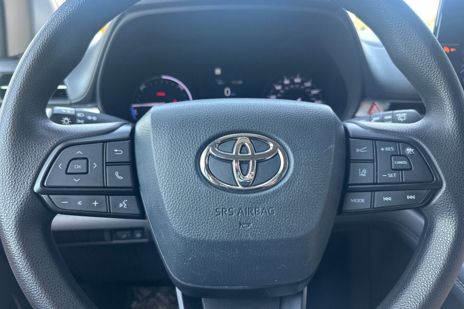 2024 Toyota Sienna LE 8 Passenger