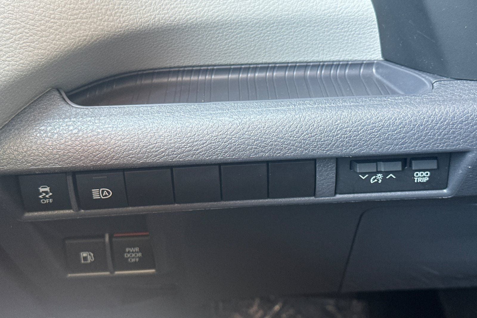 2024 Toyota Sienna LE 8 Passenger