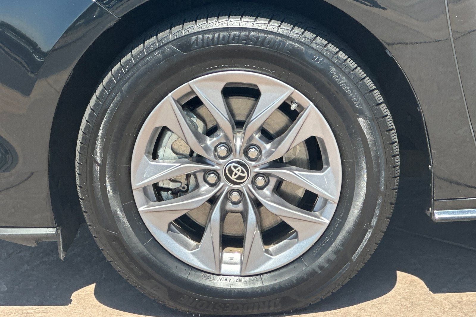 2024 Toyota Sienna LE 8 Passenger